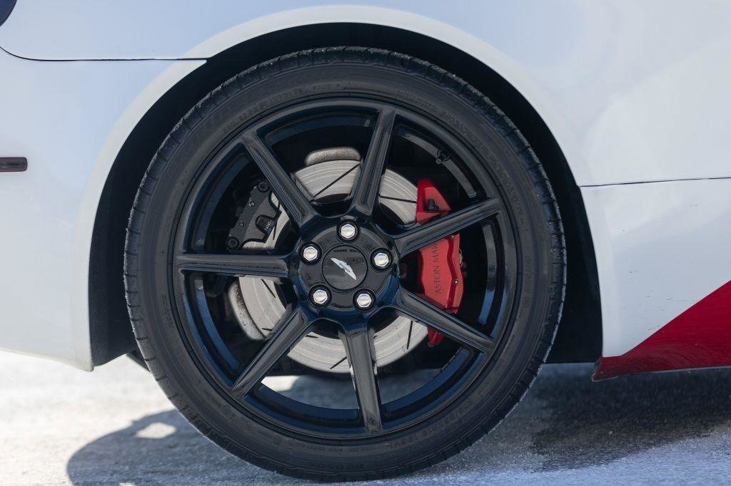 Used 2006 Aston Martin V8 Vantage Coupe image 31