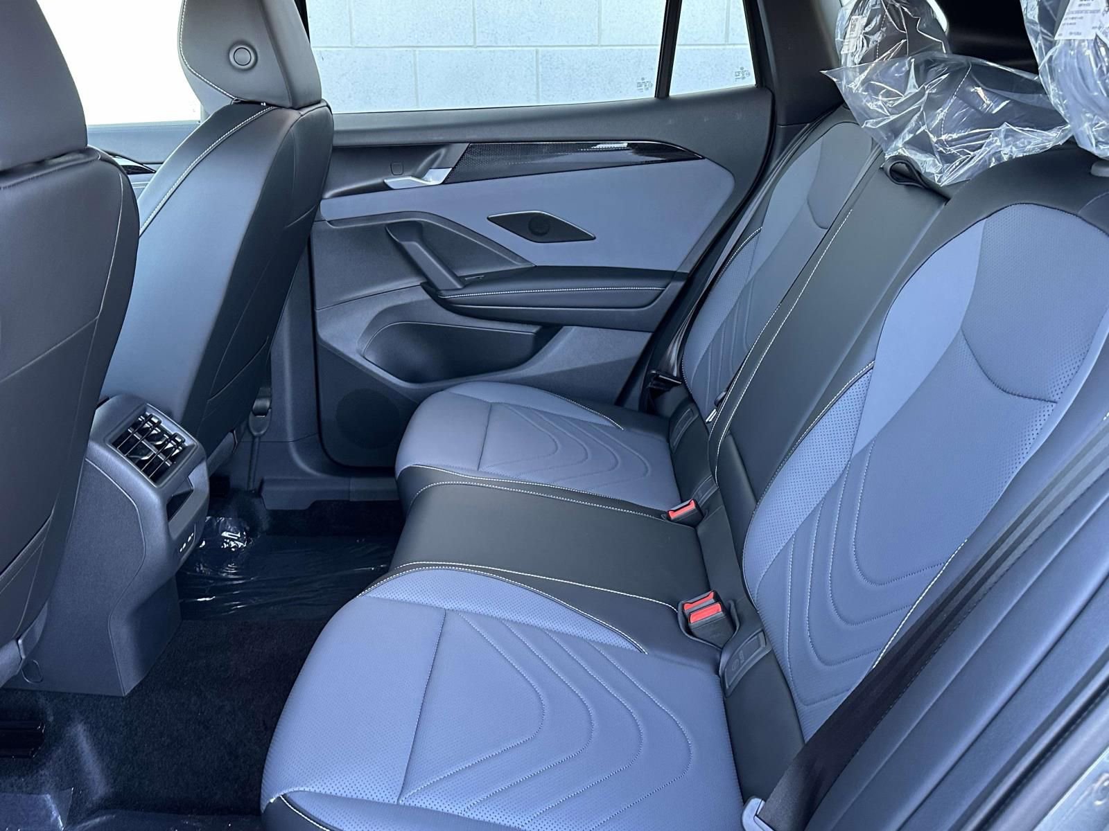 New 2026 Volkswagen Tiguan SE R-Line image 13