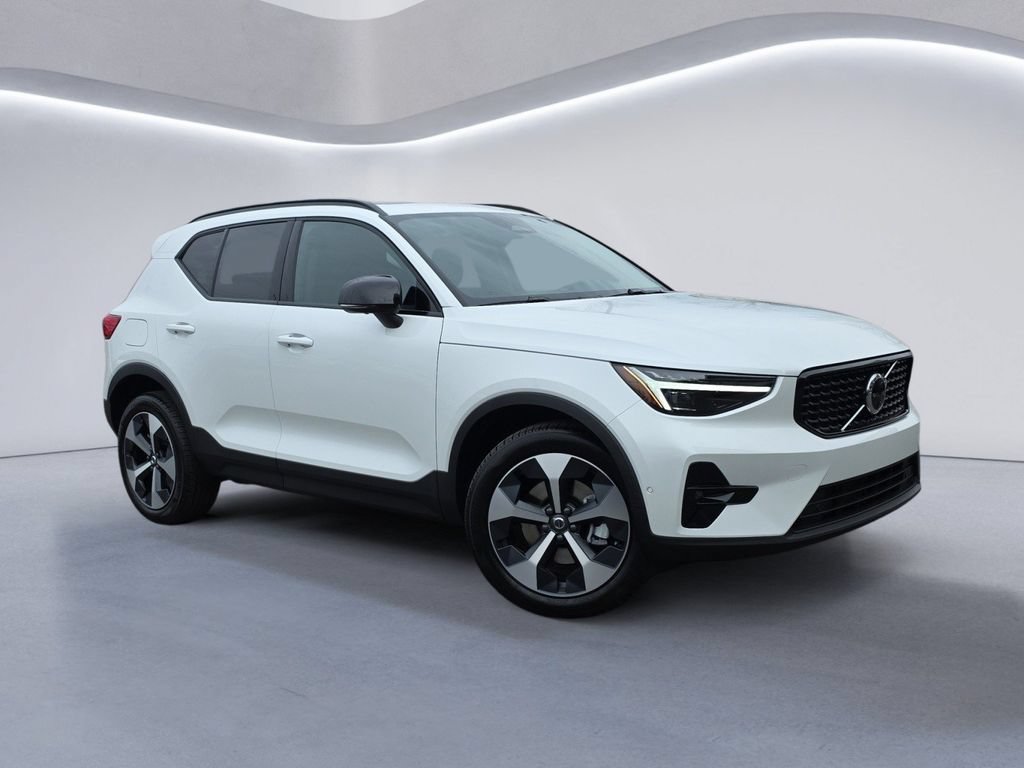 Certified 2026 Volvo XC40 B5 Plus w/ Protection Package Premier