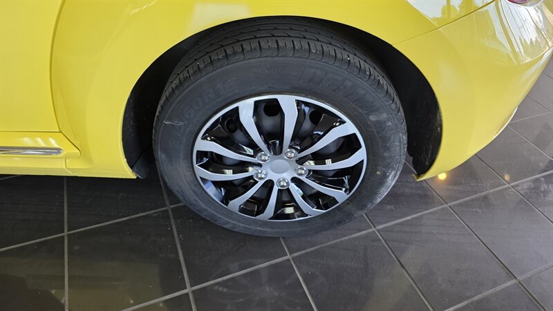 Used 2012 Volkswagen Beetle 2.5 FWD image 26