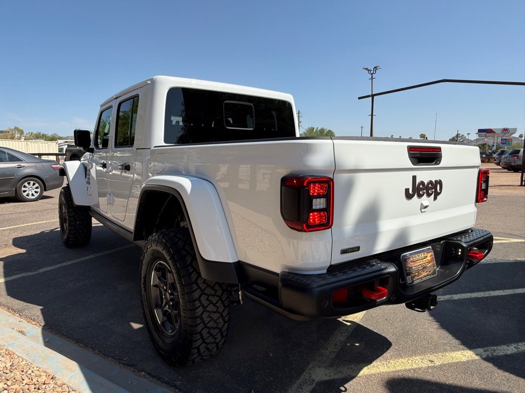 Used 2021 Jeep Gladiator Rubicon AWD/4WD image 6