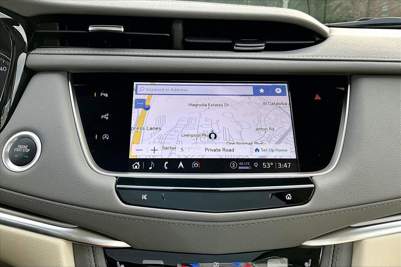 Used 2024 Cadillac XT5 Premium Luxury w/ Technology Package image 13