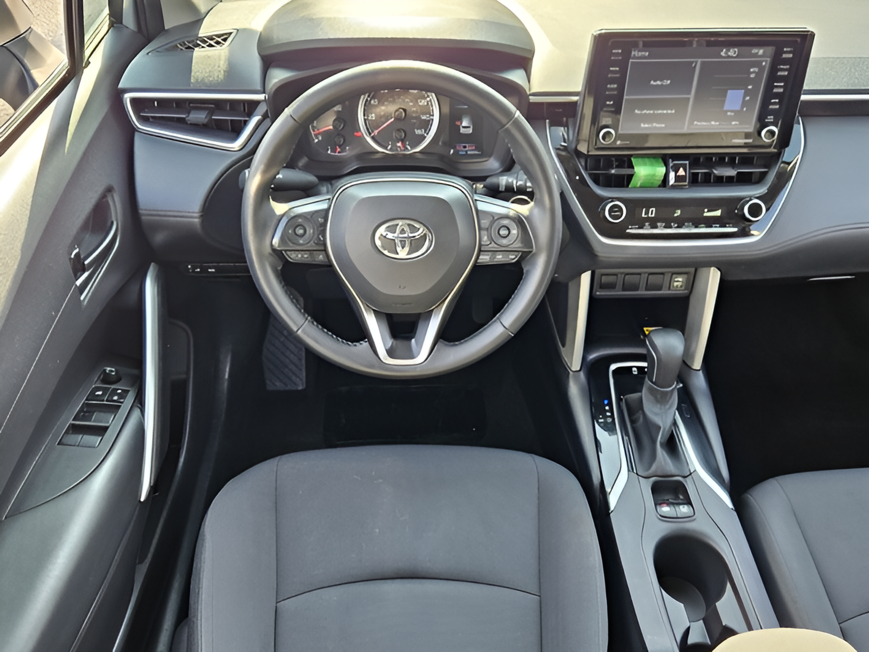 Certified 2022 Toyota Corolla Cross LE FWD image 11