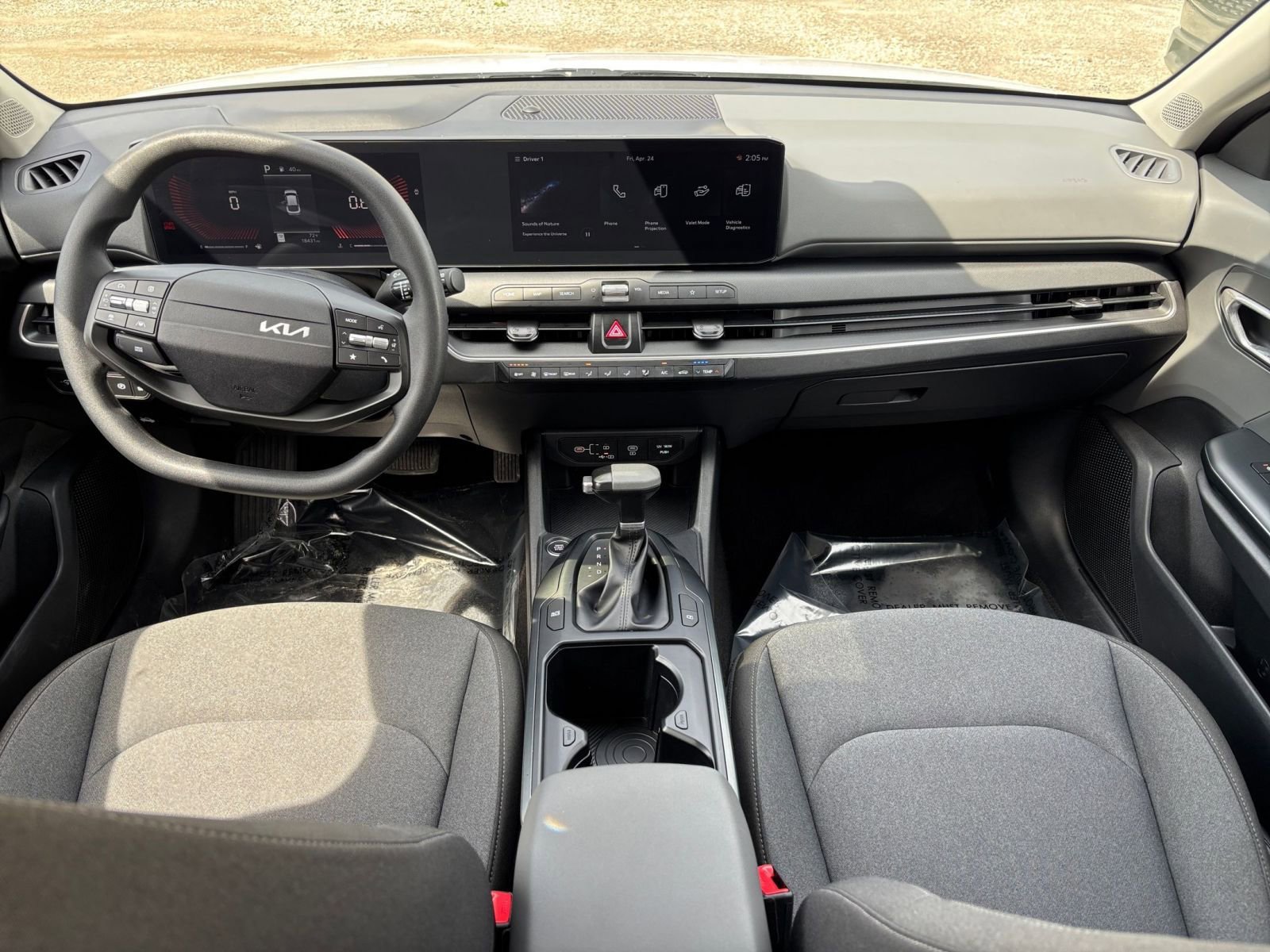 Used 2025 Kia K4 FWD image 33