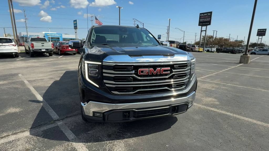 Used 2022 GMC Sierra 1500 SLT w/ Max Trailering Package AWD/4WD image 3