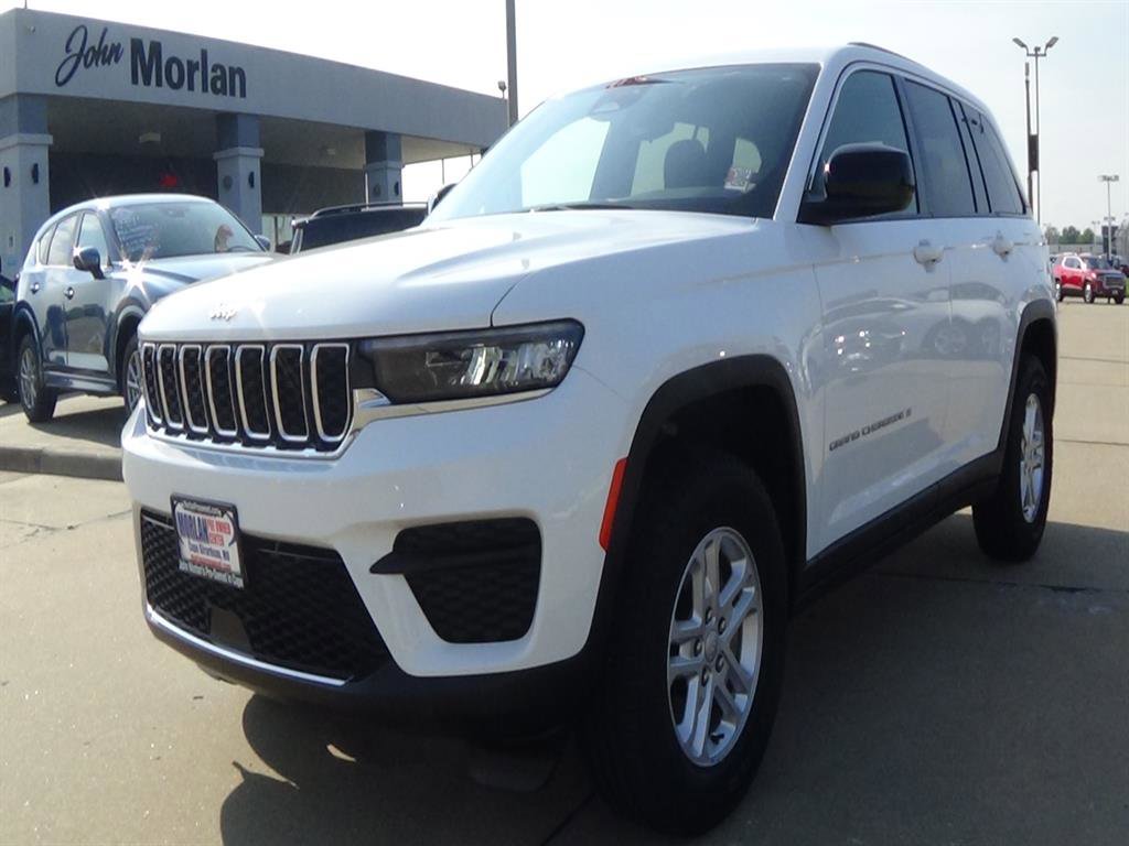Used 2023 Jeep Grand Cherokee 4WD 4xe image 2