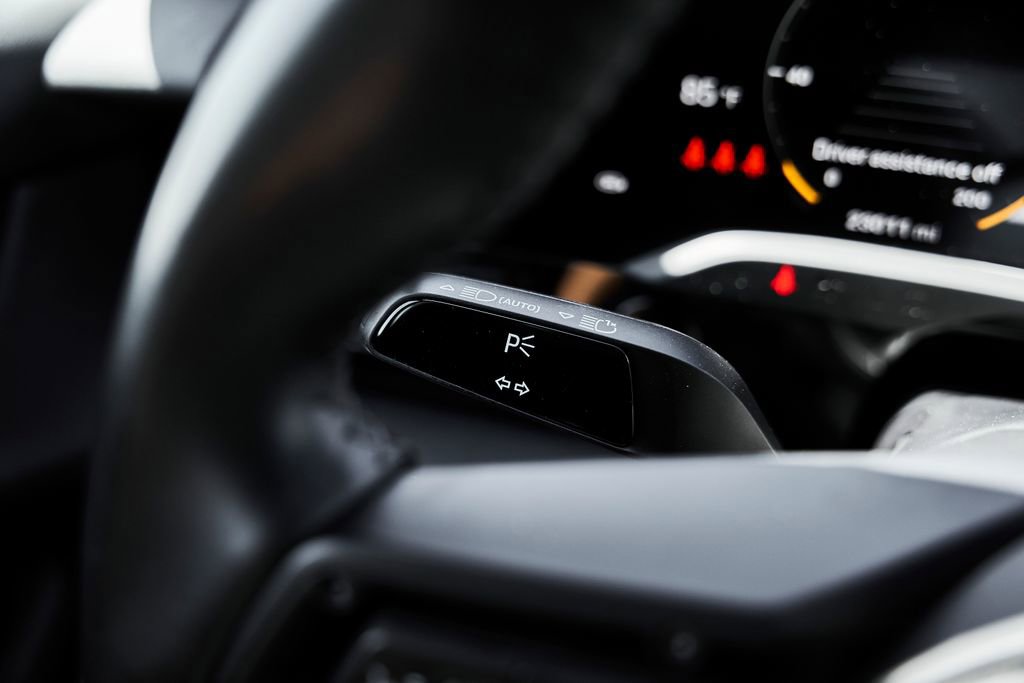 Used 2022 Porsche Taycan 4 Cross Turismo image 56