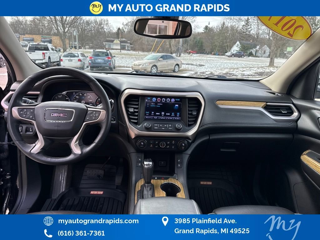 Used 2017 GMC Acadia Denali image 12