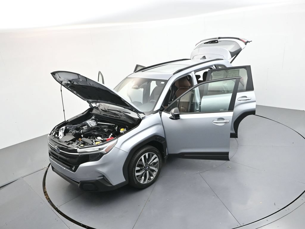 Used 2025 Subaru Forester Touring w/ Popular Package - Touring AWD/4WD image 36