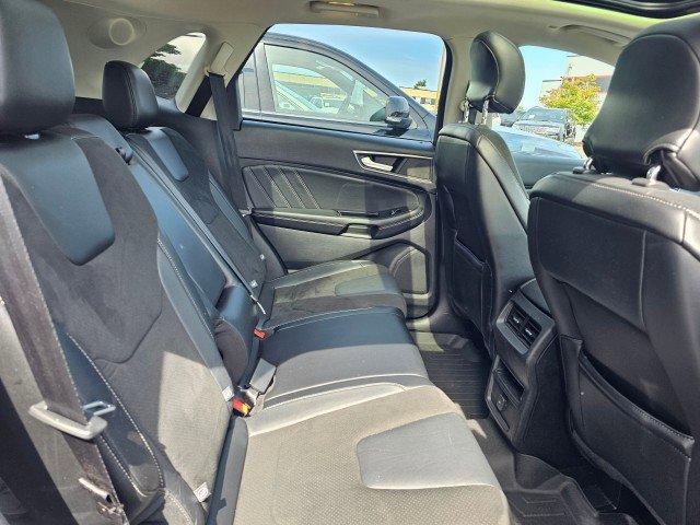 Used 2015 Ford Edge Sport image 16