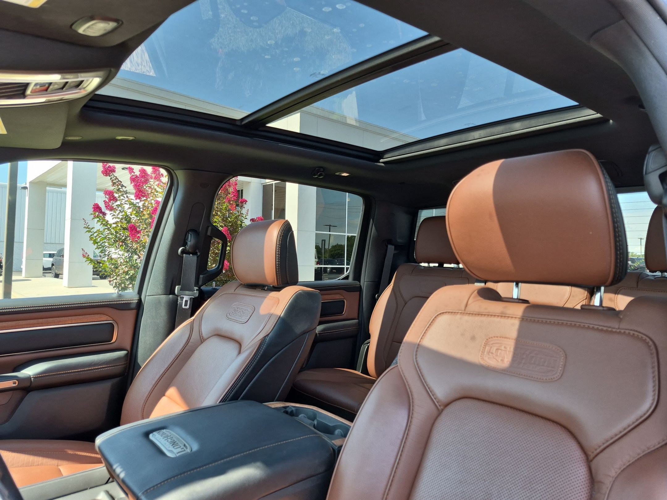Used 2024 RAM 1500 Limited AWD/4WD image 12