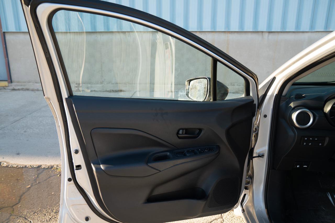 Used 2020 Nissan Versa S FWD image 16