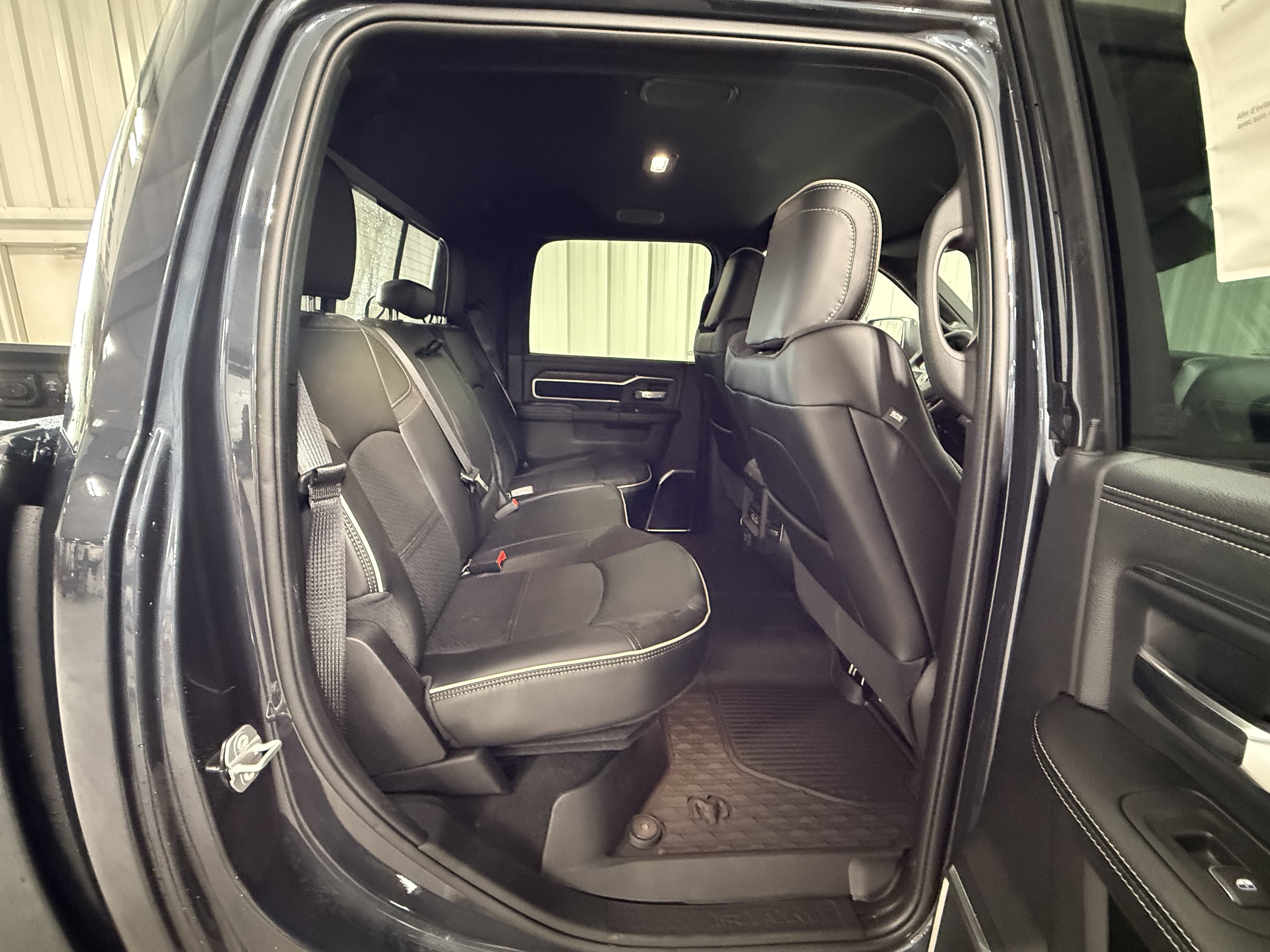 New 2026 RAM 2500 Laramie AWD/4WD image 7