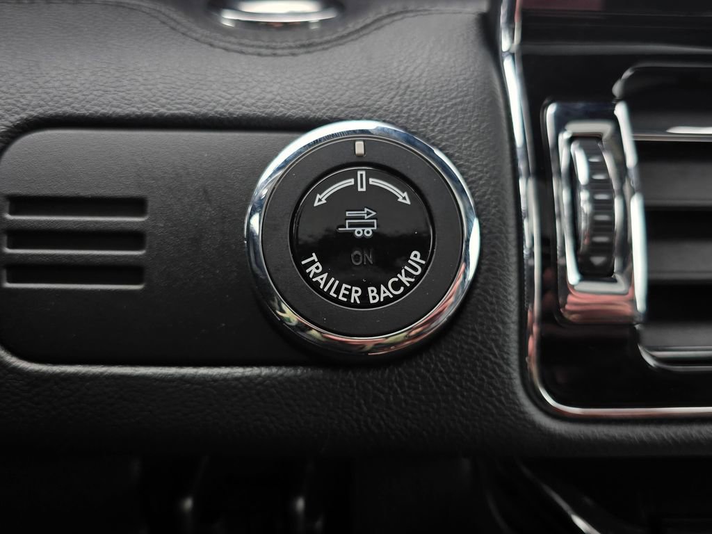 Used 2024 Lincoln Navigator L Reserve image 37