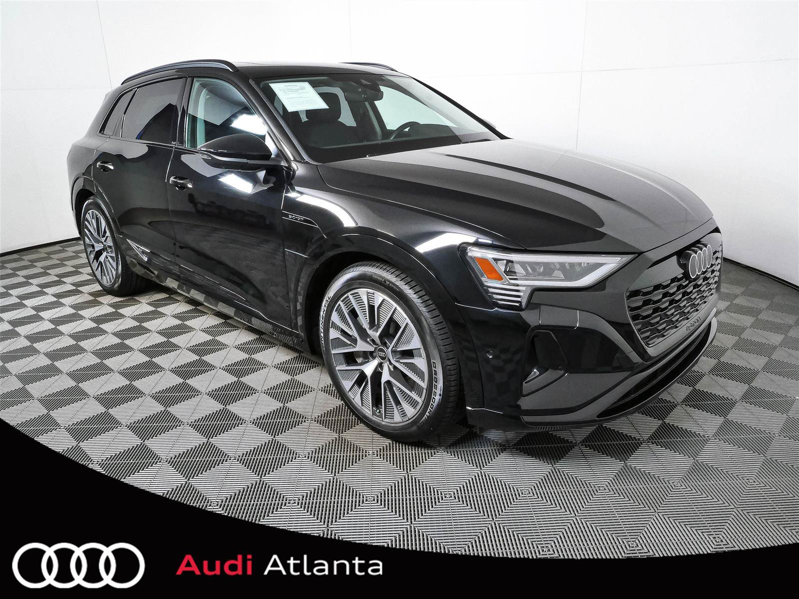Used 2024 Audi Q8 e-tron Prestige w/ Prestige Package AWD/4WD image 1