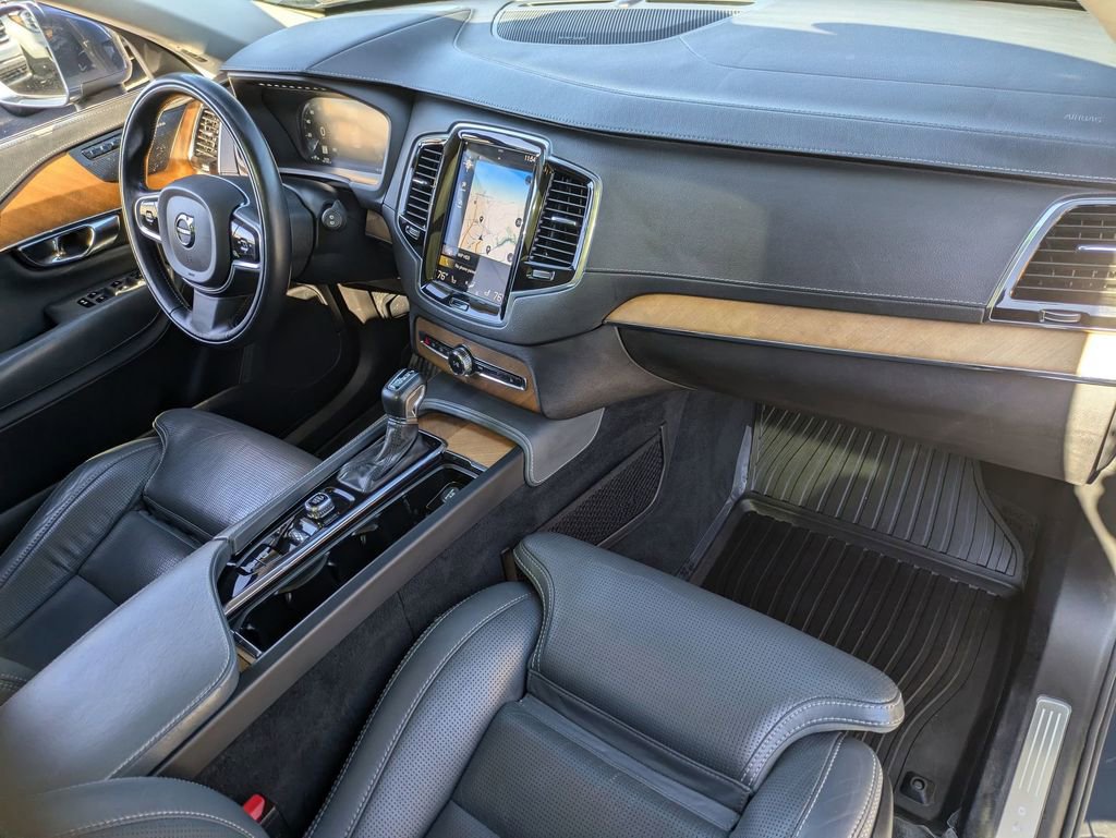 Used 2020 Volvo XC90 T6 Inscription w/ Protection Package Premier image 28