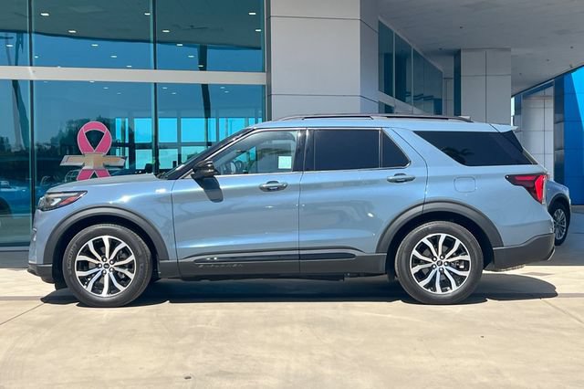 Used 2025 Ford Explorer ST-Line RWD image 7