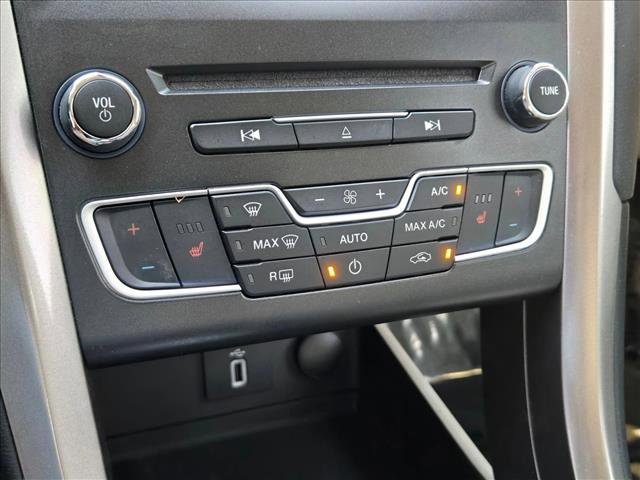 Used 2018 Ford Fusion Energi SE image 15