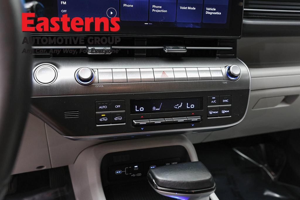 Used 2025 Hyundai Kona SEL FWD image 19