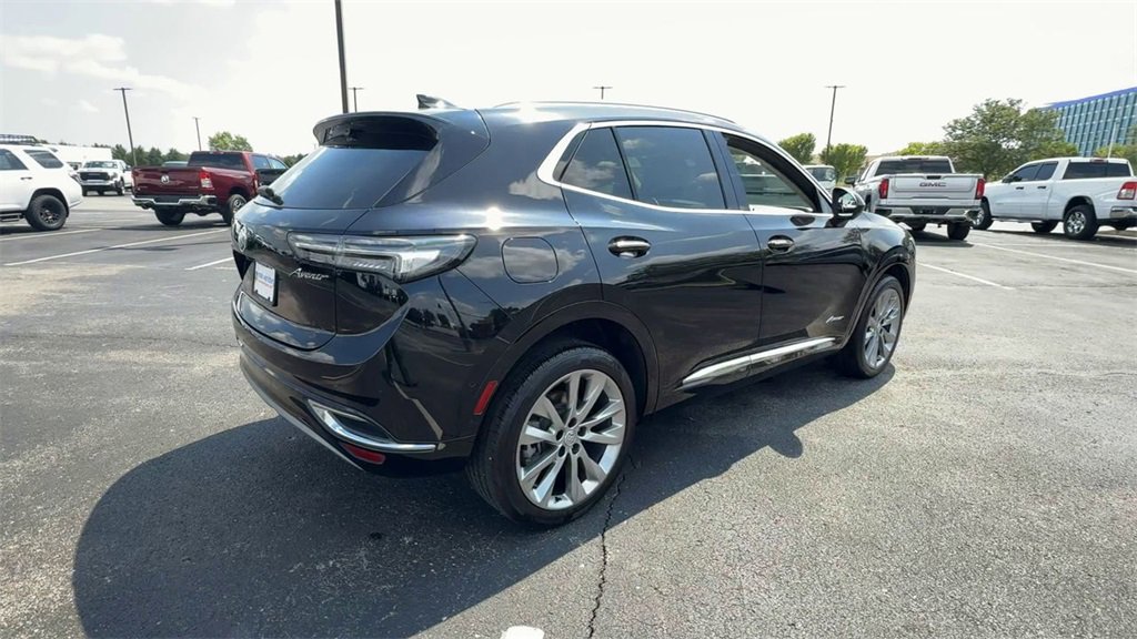 Used 2022 Buick Envision Avenir w/ Technology Package II image 8