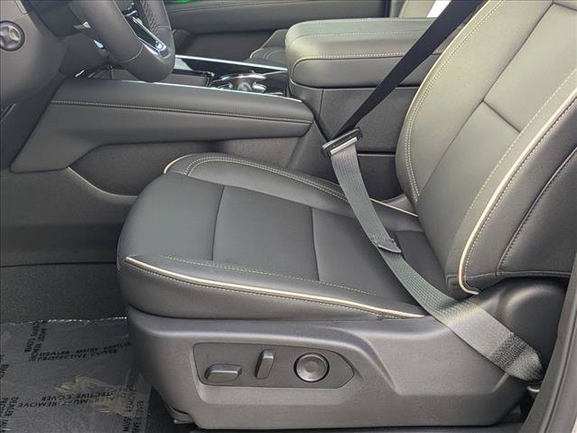 New 2026 Chevrolet Suburban Premier RWD image 4