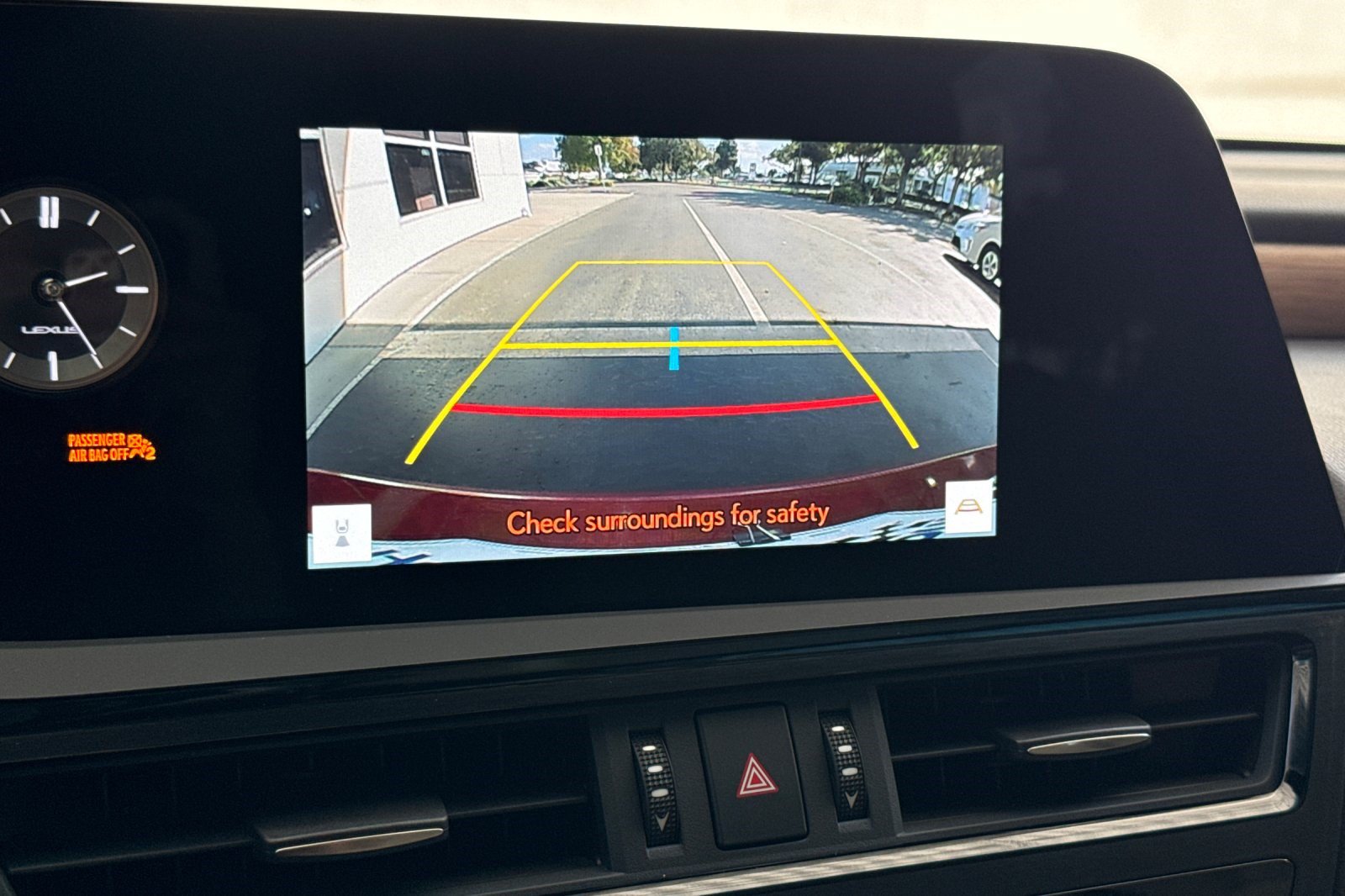 Certified 2024 Lexus ES 300h w/ Premium Package FWD image 23