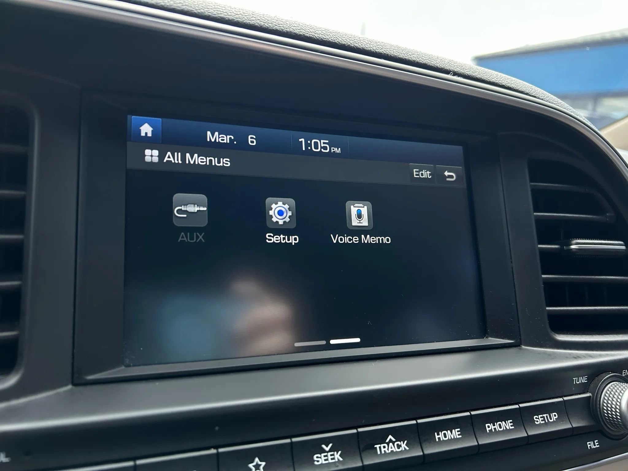 Used 2020 Hyundai Elantra SEL image 17