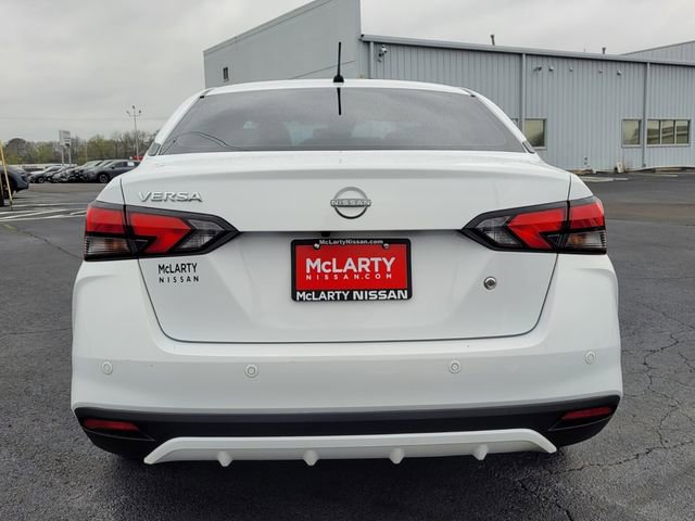 Certified 2024 Nissan Versa S w/ Trunk Package image 4