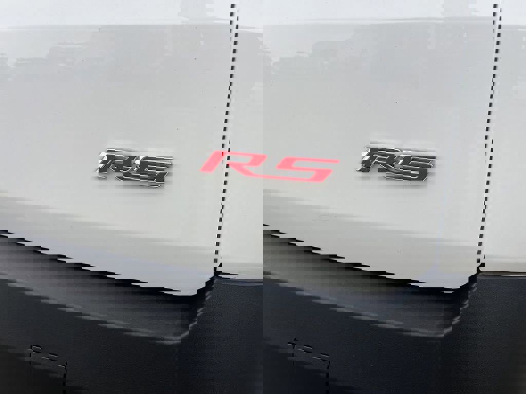 Used 2023 Chevrolet Traverse RS image 20