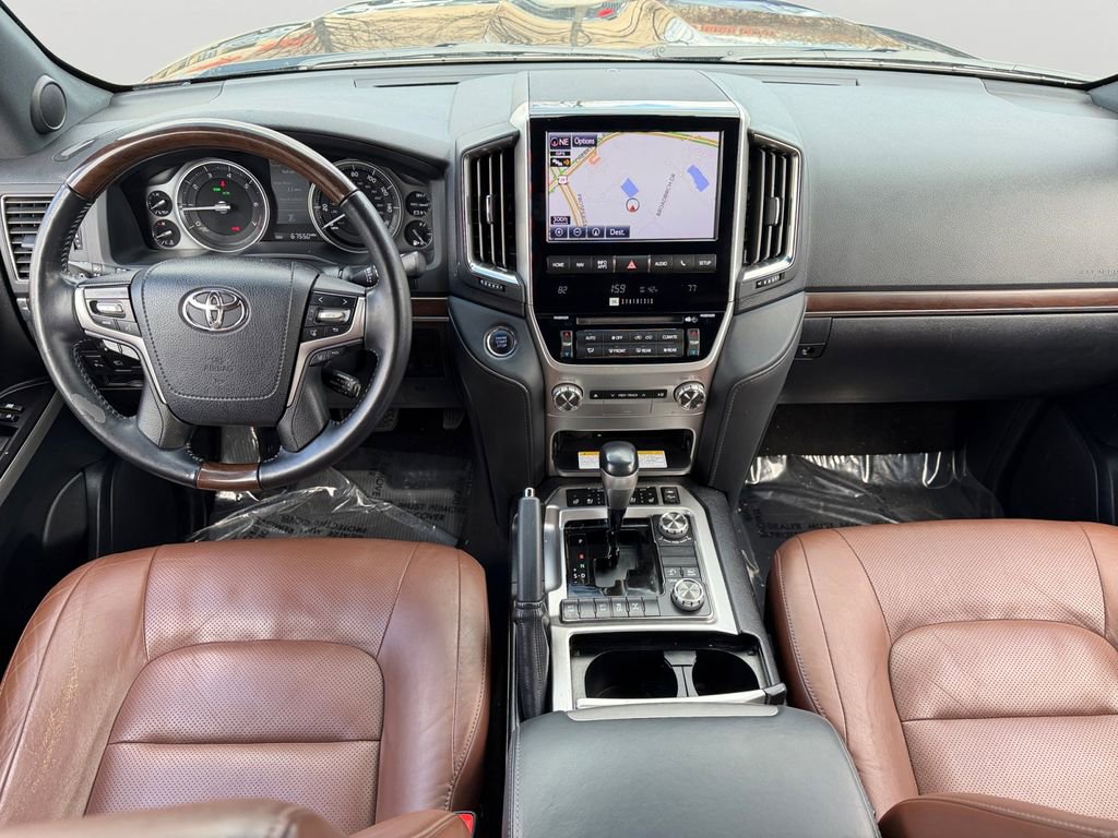 Used 2021 Toyota Land Cruiser image 13