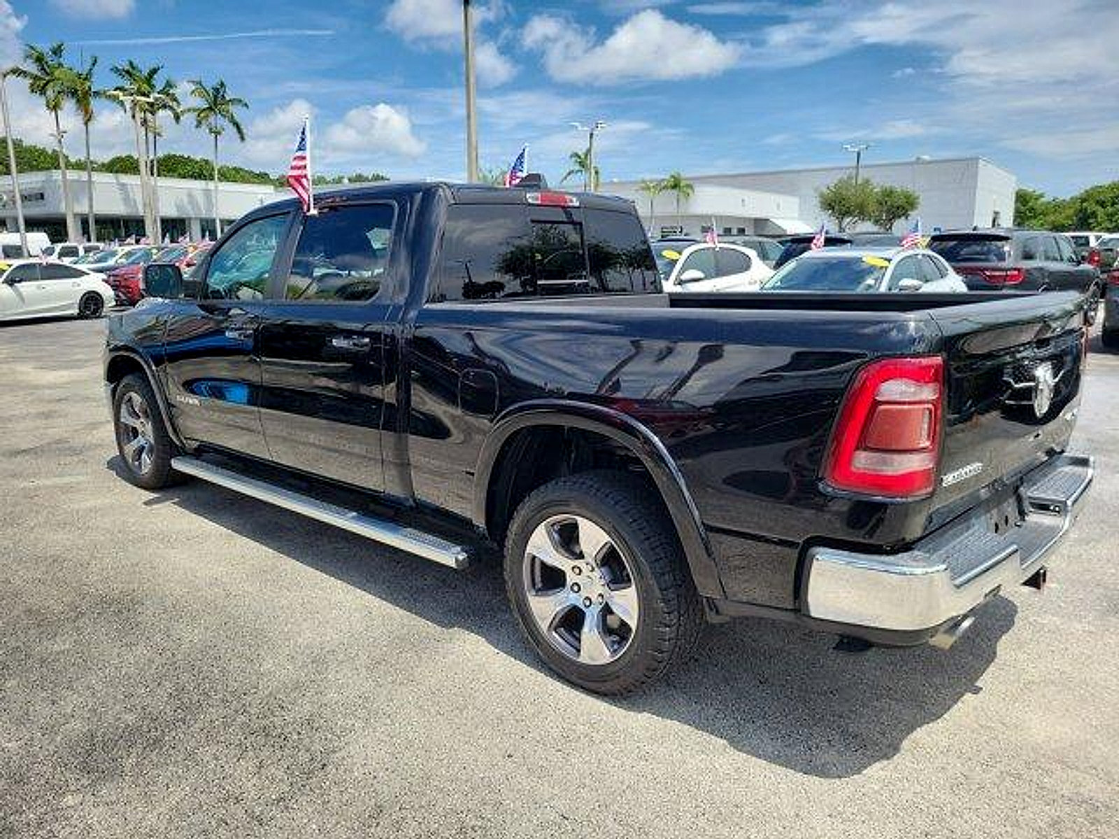 Used 2020 RAM 1500 Laramie AWD/4WD image 5