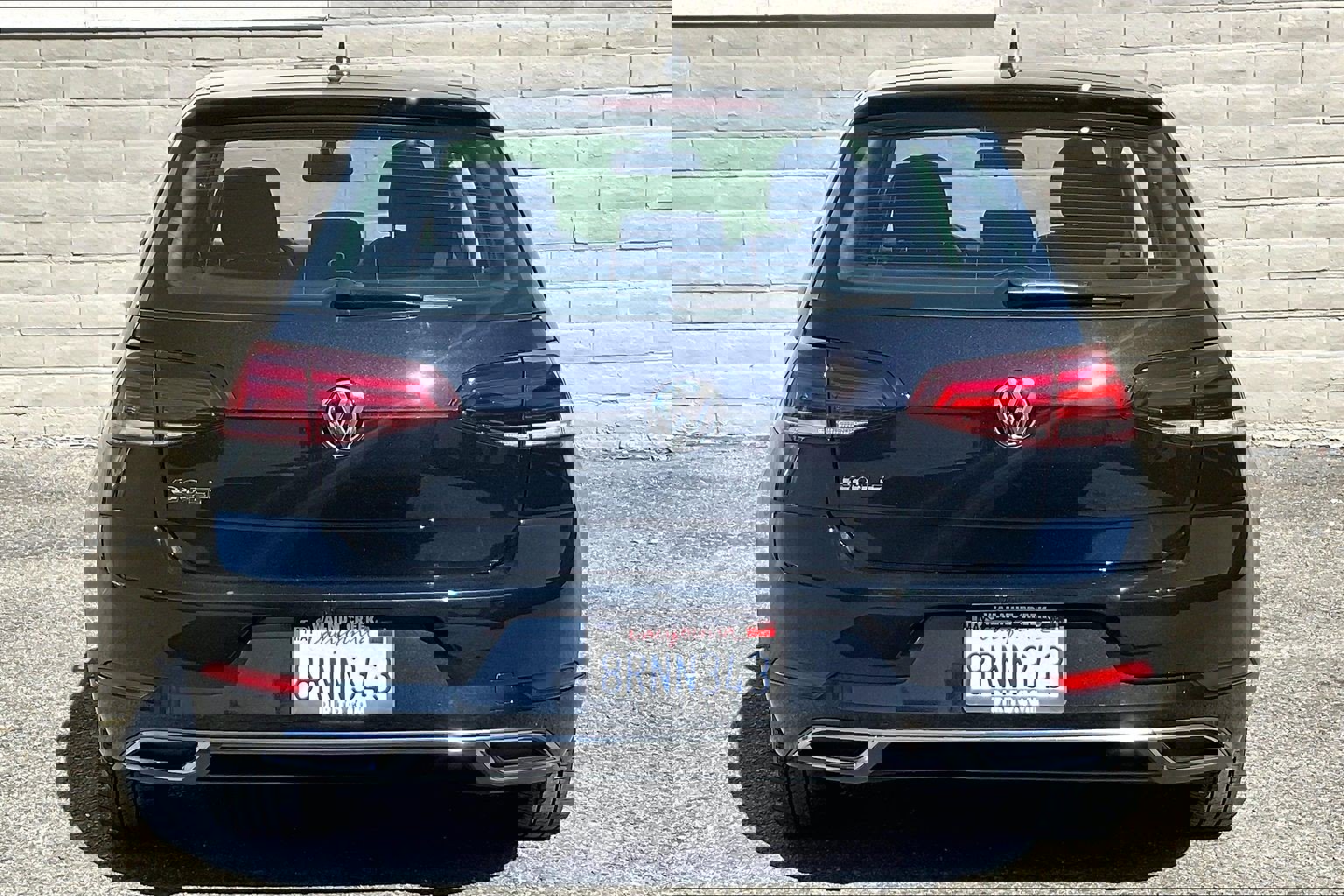 Used 2019 Volkswagen Golf S image 3