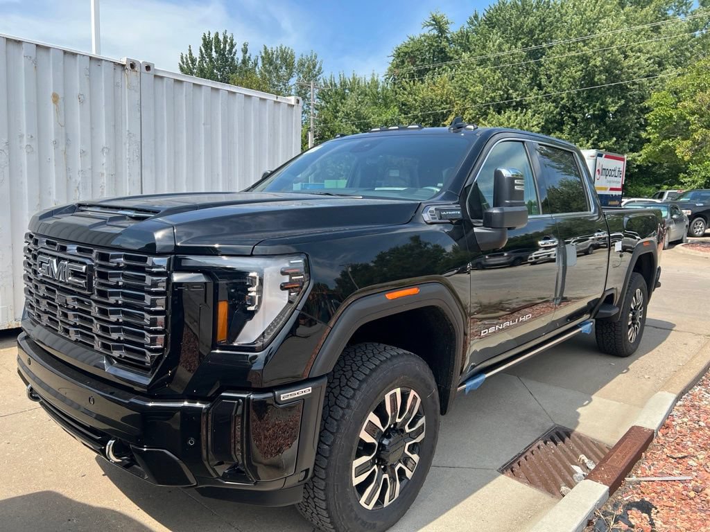New 2026 GMC Sierra 2500 Denali Ultimate AWD/4WD image 5