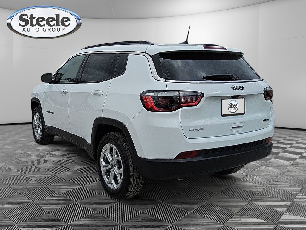 New 2026 Jeep Compass Latitude image 3