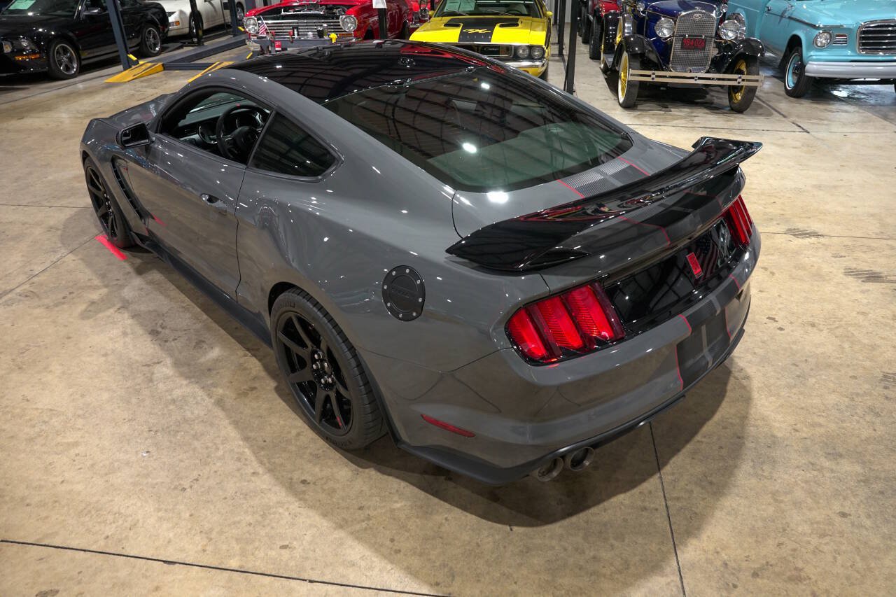 Used 2018 Ford Mustang Shelby GT350R w/ GT350R Equipment Group 920A RWD image 16