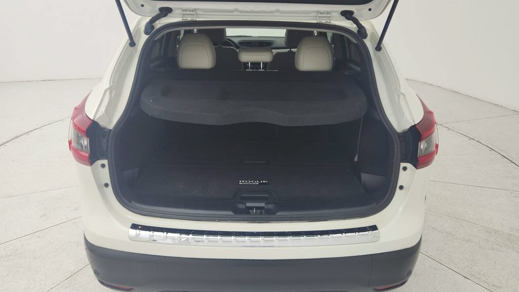 Used 2020 Nissan Rogue Sport SL FWD image 36