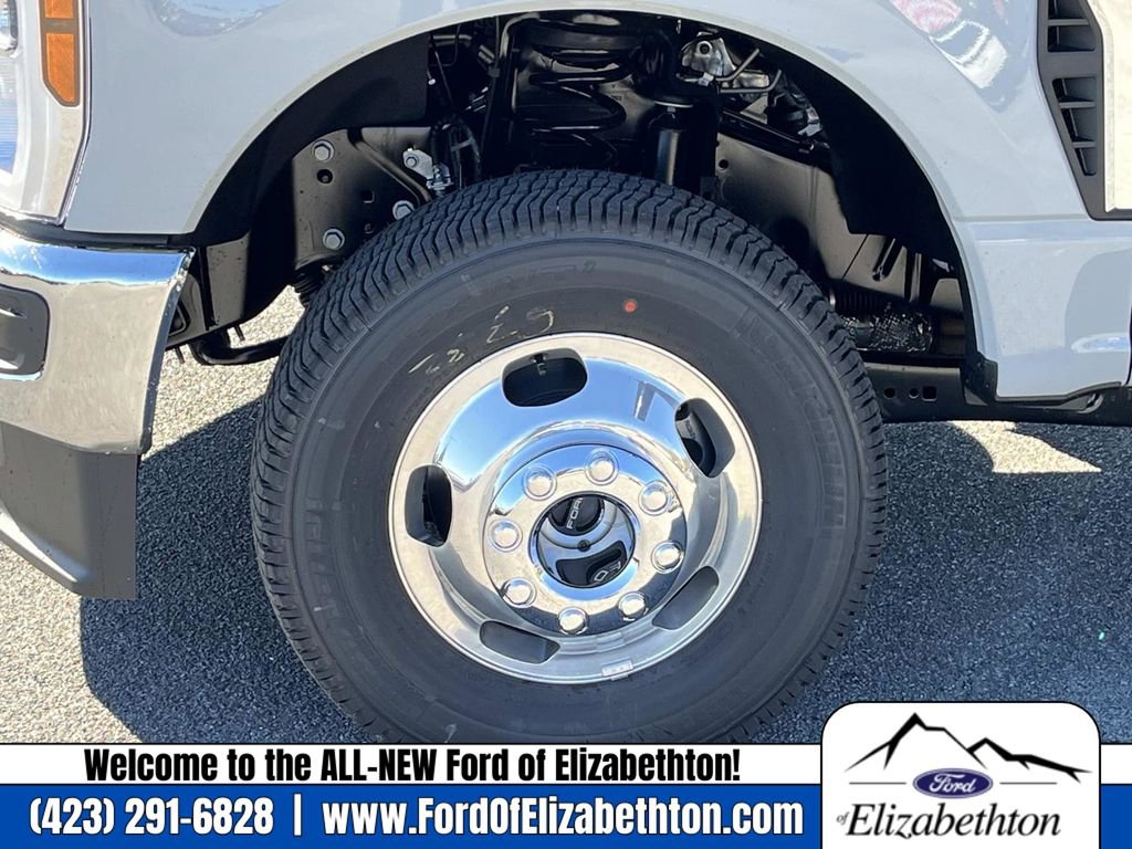 New 2026 Ford F350 XL image 12