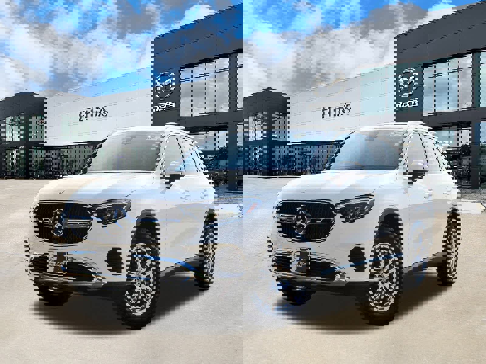 Used 2025 Mercedes-Benz GLC 300 video 1
