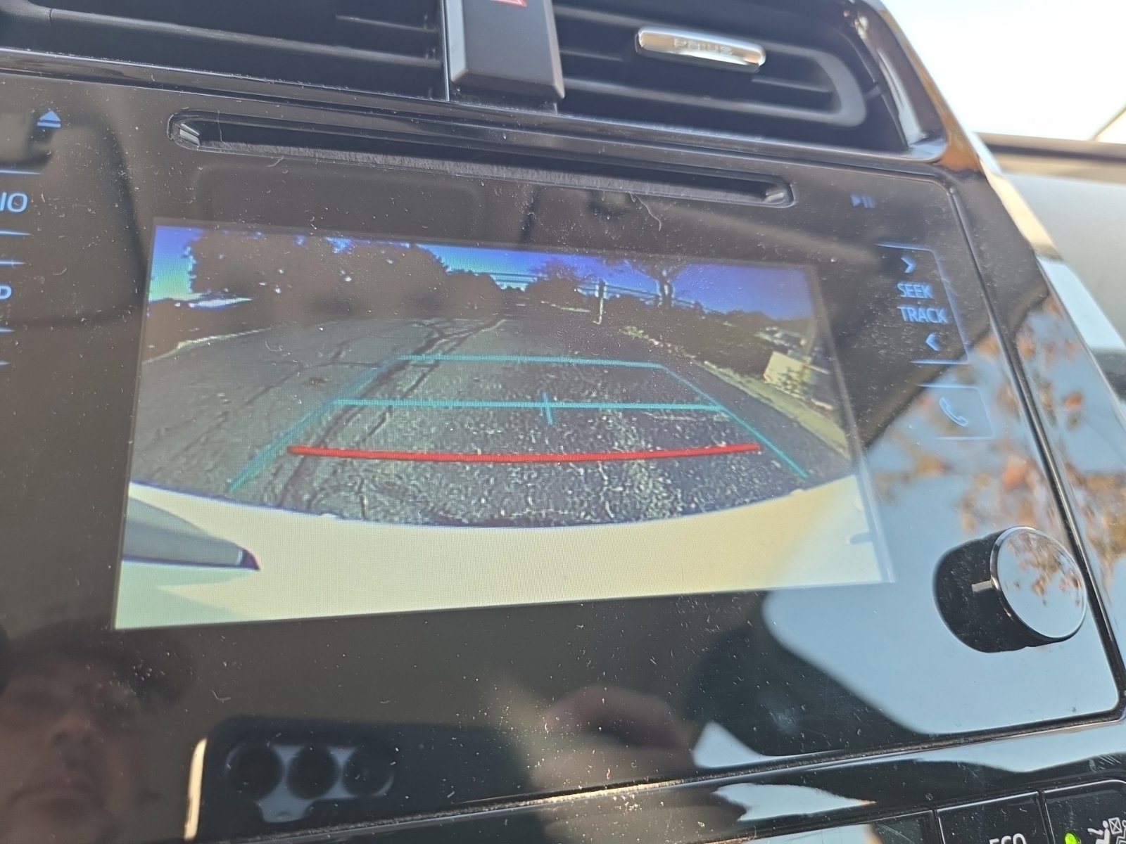 Used 2018 Toyota Prius Two w/ Prius Two Safety Plus Package FWD image 17