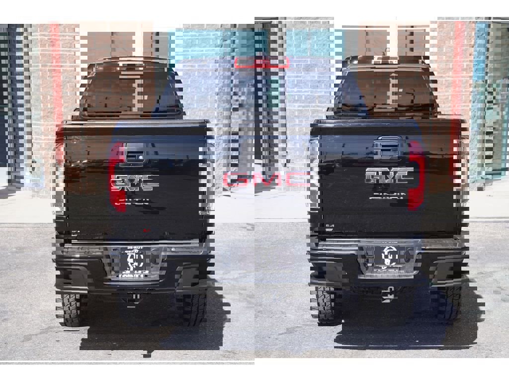 Used 2022 GMC Canyon Elevation image 3
