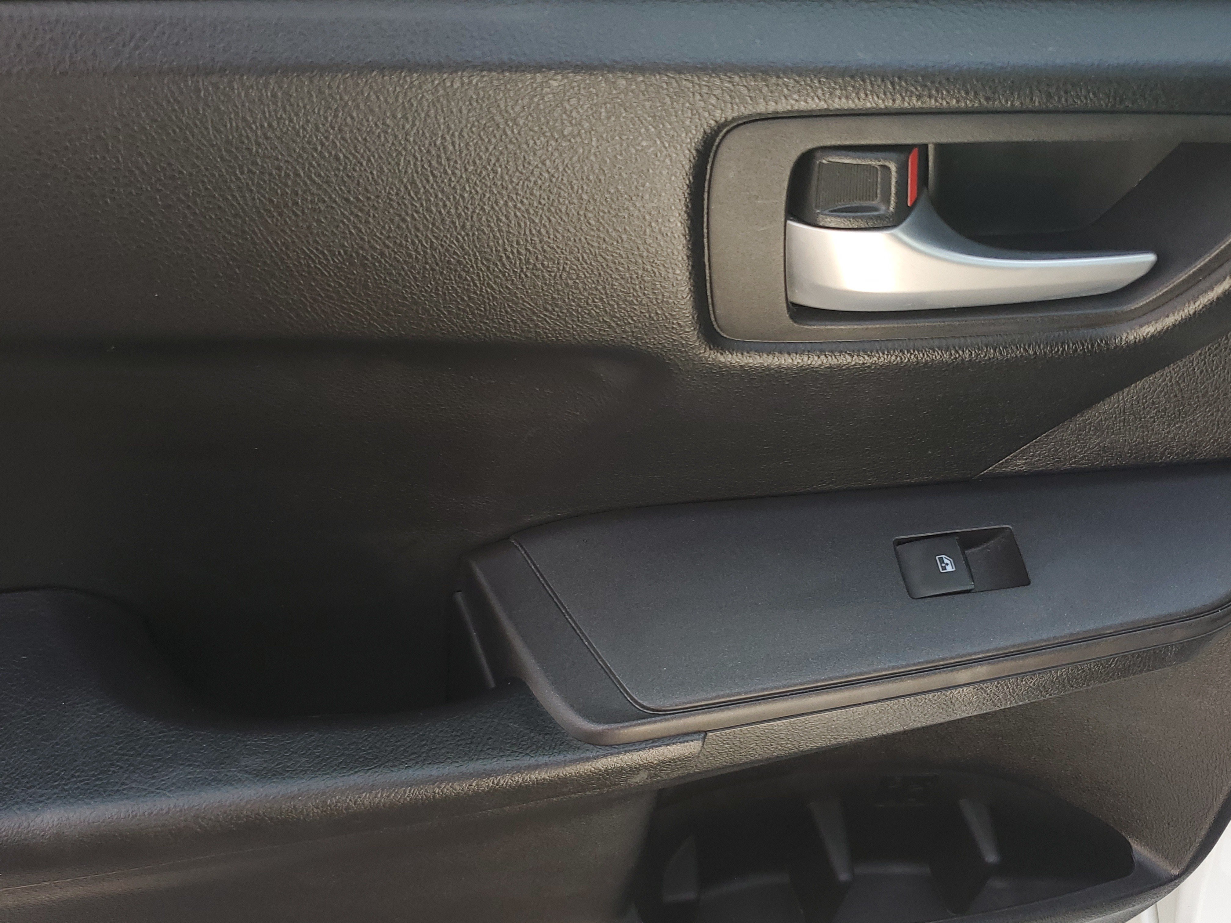 Used 2015 Toyota Camry SE w/ Moonroof Package FWD image 15