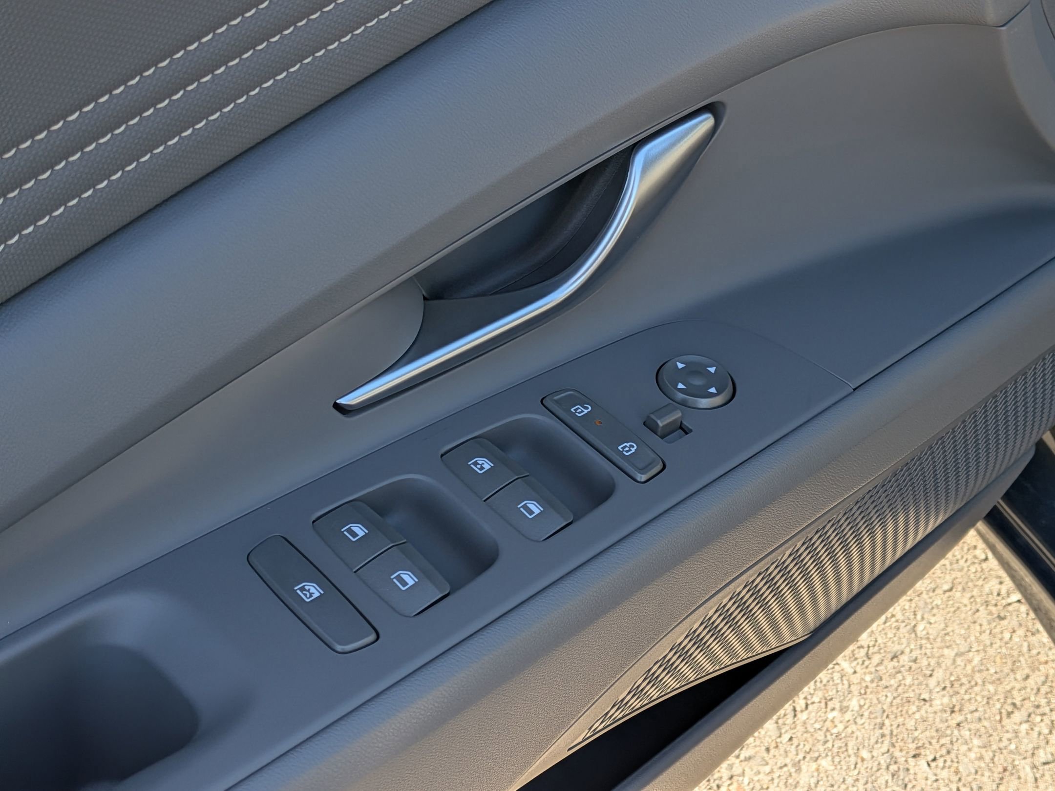 New 2026 Hyundai Elantra Sport FWD image 16