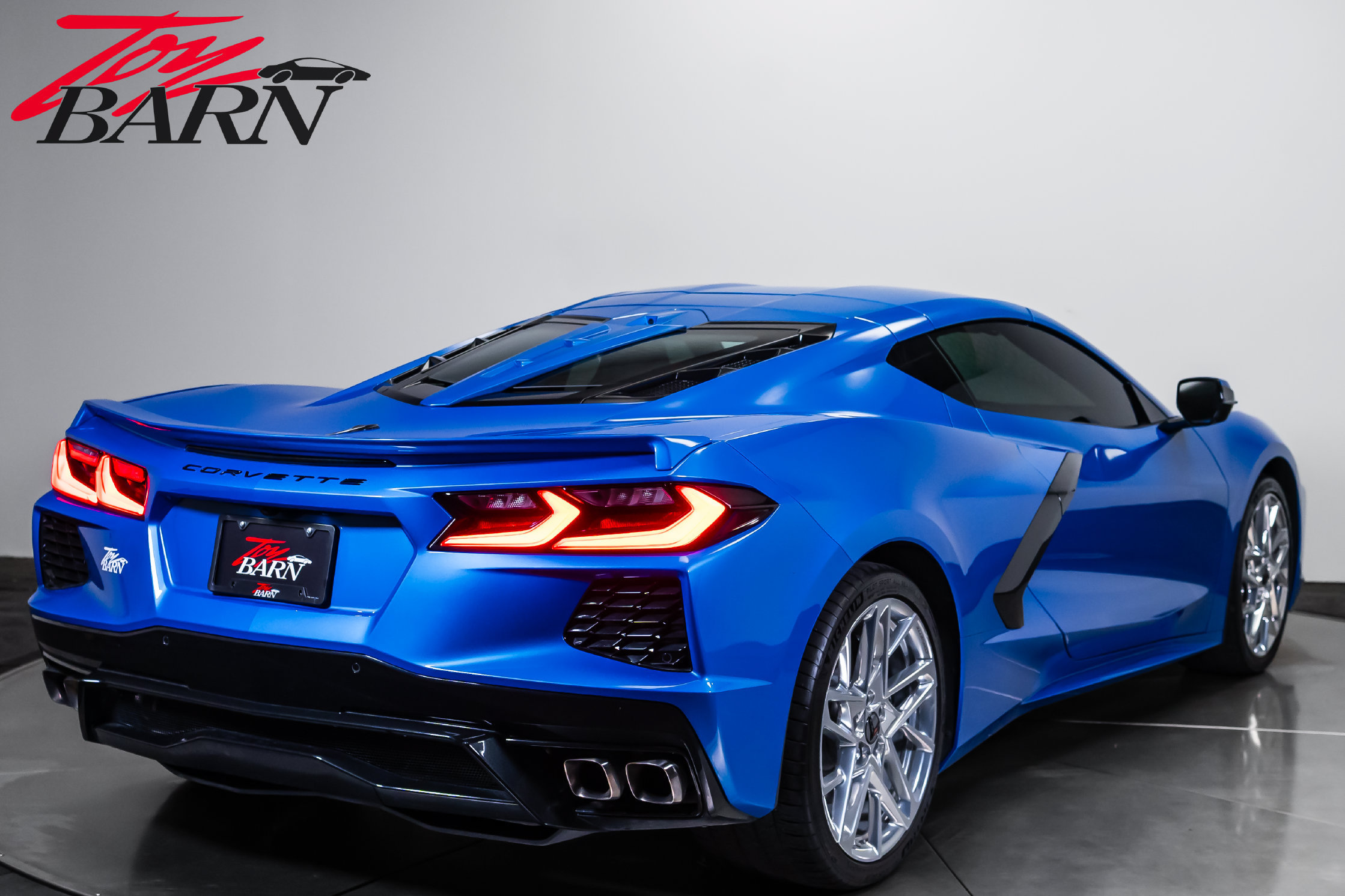 Used 2024 Chevrolet Corvette Stingray Coupe w/ 1LT RWD image 13