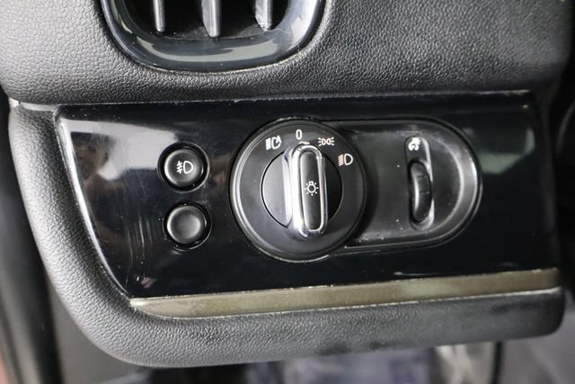 Used 2019 MINI Cooper Countryman S w/ Premium Package FWD image 23
