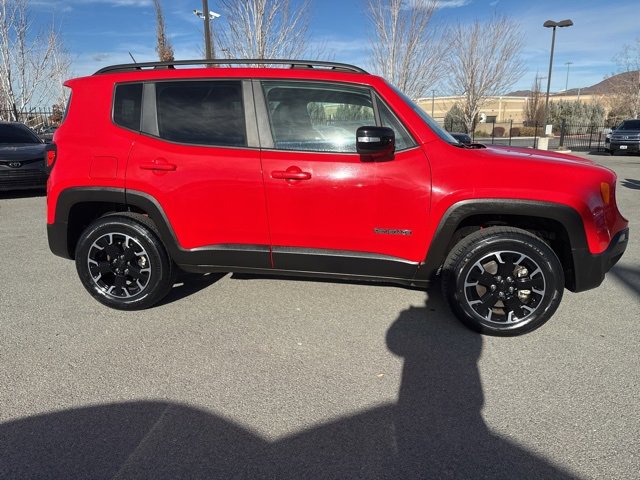 Used 2023 Jeep Renegade Latitude image 6