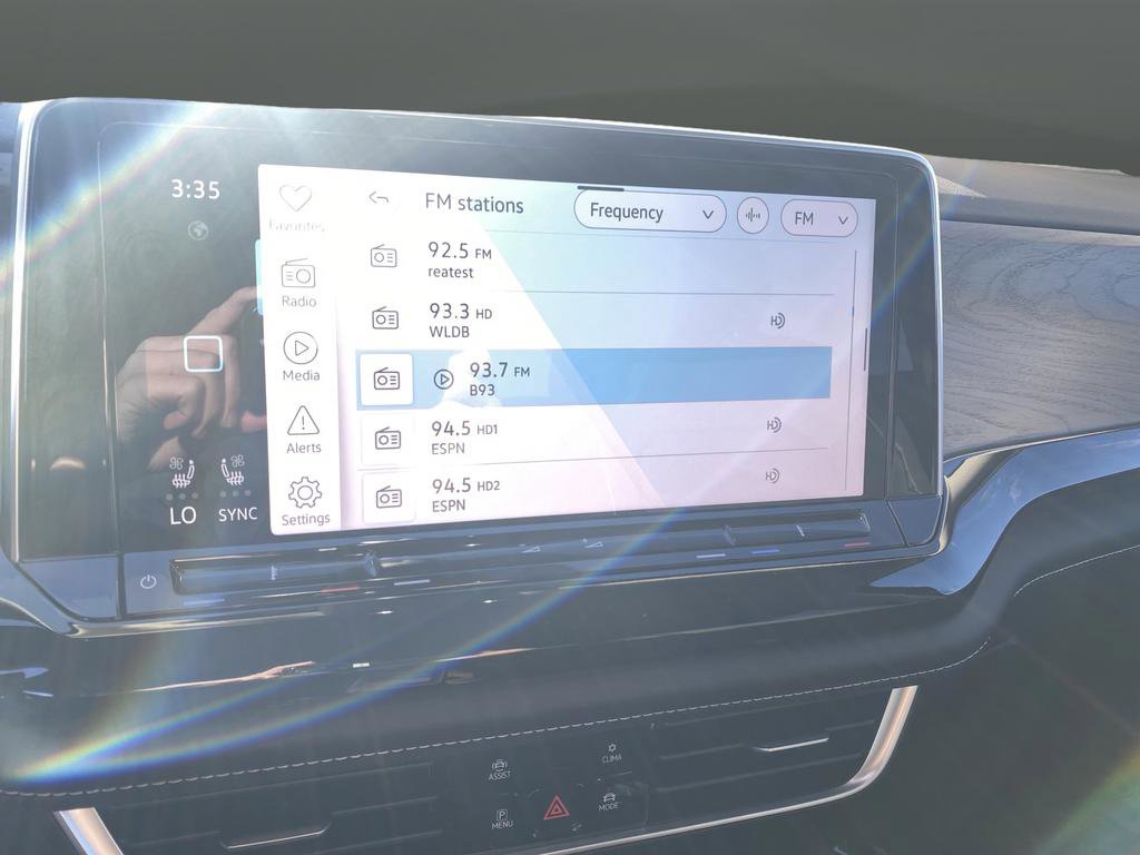 New 2026 Volkswagen Atlas SE image 23