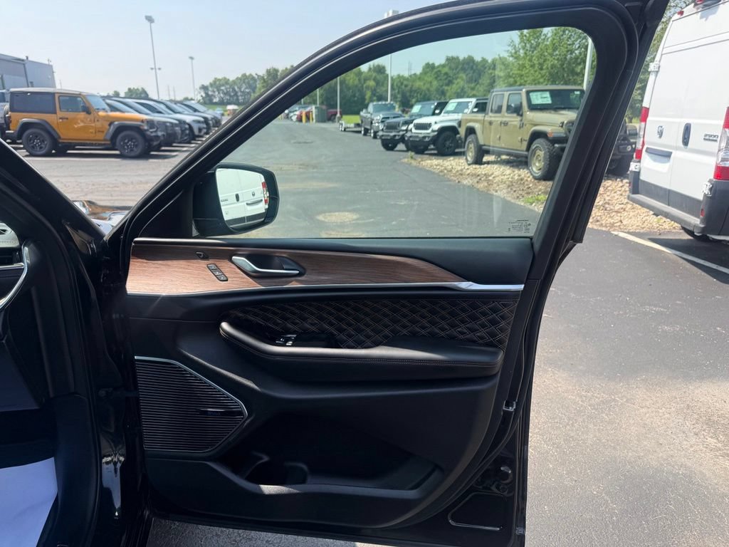 Certified 2023 Jeep Grand Cherokee Summit w/ Advanced Protech Group IV AWD/4WD image 57