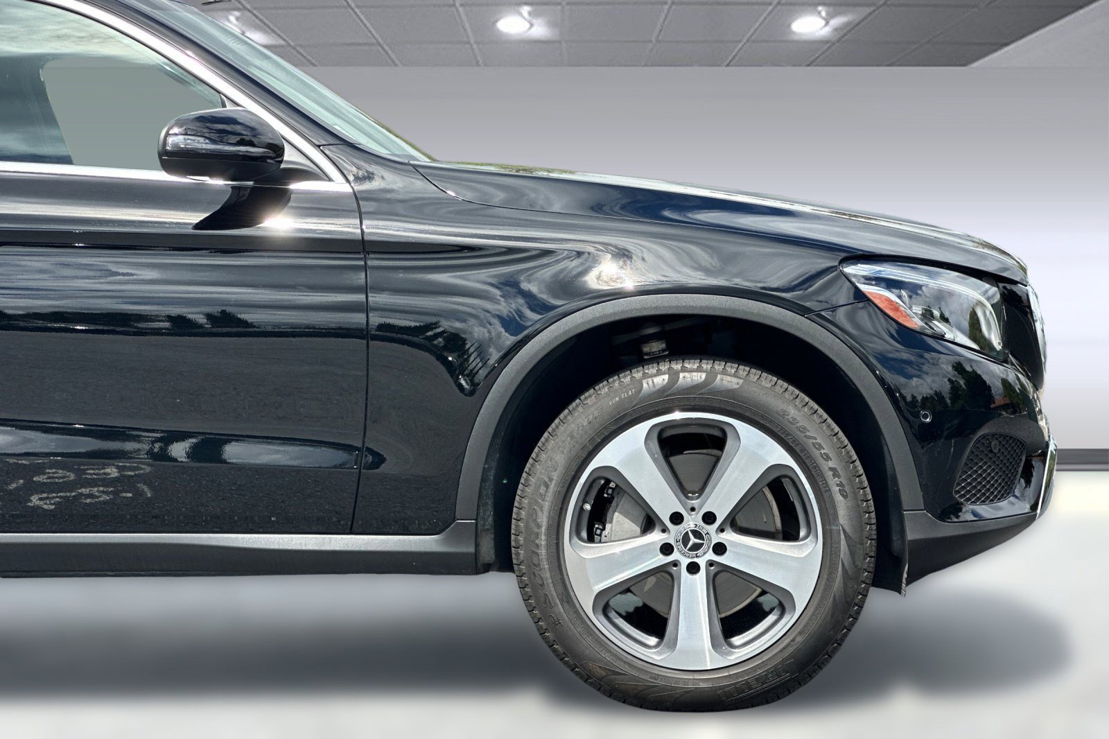 Used 2019 Mercedes-Benz GLC 300 4MATIC image 36