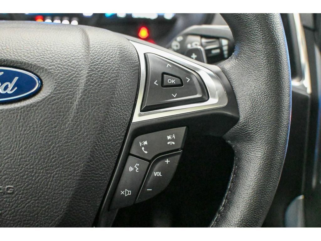 Used 2022 Ford Edge Titanium w/ Class II Trailer Tow Package image 38