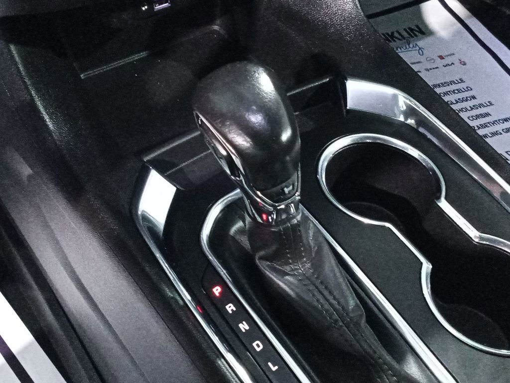 Used 2021 Chevrolet Traverse RS FWD image 24